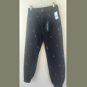 Driftwood NWT Black Garden Embroidered Jogger Jeans Medium